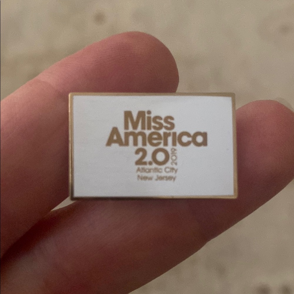 Miss America 2019 2.0 Lapel Pin